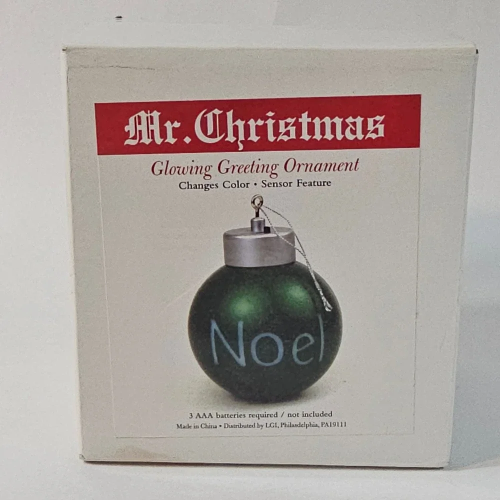 Mr. Christmas Noel‎ Glowing Greeting Ornament Green Sensor Christmas in Box